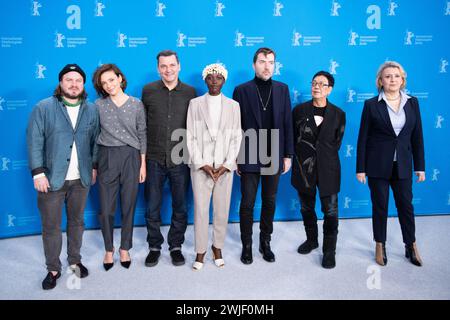 Berlin, Allemagne. 15 février 2024. Membres du jury international Brady Corbet, Jasmine Trinca, Christian Petzold, Lupita Nyong'o, Albert Serra, Ann hui et Oksana Zabuzhko assistent au jury Photocall lors du 74e Festival international du film de la Berlinale de Berlin au Grand Hyatt Hotel à Berlin, en Allemagne, le 15 février 2024. Photo par Aurore Marechal/ABACAPRESS.COM crédit : Abaca Press/Alamy Live News Banque D'Images