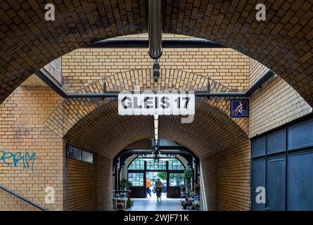 Station de S-Bahn de Berlin Grunewald, Mémorial Gleis 17, Berlin, Allemagne Banque D'Images