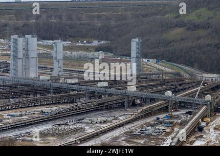 Eindruecke vom Braunkohletagebau Garzweiler am 15.02.2024 Foerderbaender im Braunkohletagebau Garzweiler. Umwelt : Eindruecke vom Braunkohletagebau Garzweiler AM 15.02.2024. Foto : Kirchner-Media/TH Garzweiler Luetzerath NRW Deutschland *** impressions de la mine de lignite à ciel ouvert de Garzweiler le 15 02 2024 Foerderbaender im Braunkohletagebau Garzweiler Umwelt impressions de la mine de lignite à ciel ouvert de Garzweiler le 15 02 2024 photo Kirchner Media TH Garzweiler Luetzerath NRW Allemagne Copyright : xKirchner-Media/THX Banque D'Images