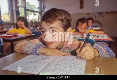 Roumanie, classe d'école primaire à Bucarest. Banque D'Images