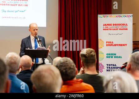 Jamie Driscoll, maire du nord de Tyne et candidat indépendant pour le maire du nord-est, lors d'un événement de campagne à Whickham, Gateshead. Banque D'Images