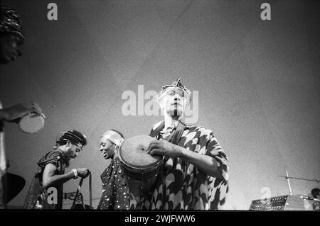 ©Philippe gras / le Pictorium/MAXPPP - Saint-Paul de Vence 21/07/2013 Philippe gras / le Pictorium - 21/07/2013 - France / Alpes-Maritimes / Saint-Paul de Vence - concert de Sun Ra Arkestra a la Fondation Maeght, Saint Paul de Vence, 1970 - No va, No valeurs actuelles, No JDD, JDD Out, non Russie, Russia Out / 21/07/2013 - France / Alpes Maritimes / Saint Paul de Vence - Sun Ra Arkestra concert à la Fondation Maeght, Saint Paul de Vence, 1970 Banque D'Images