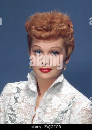 Lucille Ball. Portrait de l'actrice et comédienne américaine Lucille désirée Ball (1911-1989), toujours tiré de I Love Lucy épisode 'face to face', 1955 Banque D'Images