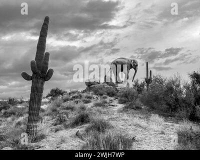 Création numérique d'un éléphant errant au McDowell Sonoran Conservancy Tom's Thumb Trailhead à Scottsdale, Arizona Banque D'Images