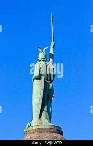 Un monument au chef de la tribu Cherusci Arminius qui a détruit trois légions romaines à la bataille de la forêt de Teutoburg en 9 AD à Detmold, Allemagne Banque D'Images