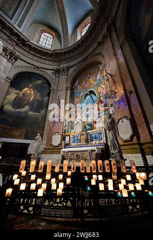 Relique du culte de la déesse mère, les madonnes noires sont vénérées depuis le moyen âge, réplique ici vue à notre-Dame de la Daurade, Toulouse Banque D'Images