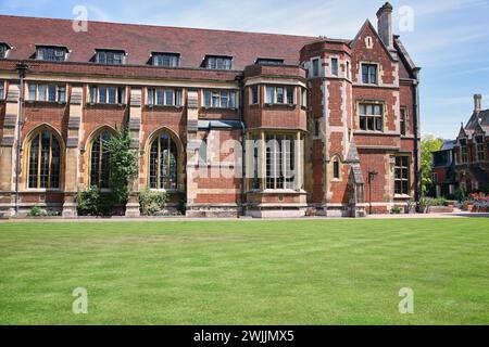 L'un des plus anciens bâtiments du Pembroke College, le Hall et Buttery dans l'ancienne cour. Cambridge. Royaume-Uni Banque D'Images