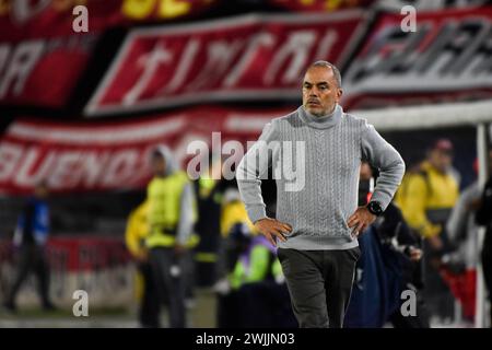 Bogota, Colombie. 13 février 2024. Jaime de la Pava, le manager de l'équipe du Deportivo Cali, lors du match BetPlay Dimayor opposant Santa Fe (1) contre Deportivo Cali (0) à Bogota, Colombie, le 13 février 2024. Photo par : Cristian Bayona/long Visual Press crédit : long Visual Press/Alamy Live News Banque D'Images