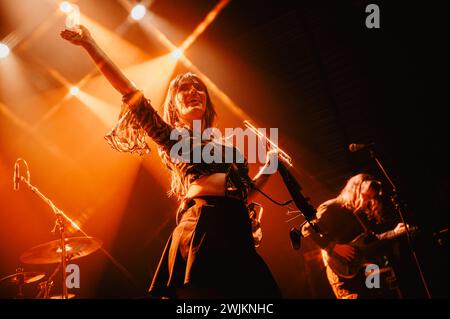 Copenhague, Danemark. 15 février 2024. Le groupe de mathcore américain The Callous Daoboys donne un concert live à Amager Bio à Copenhague. Ici, le musicien Amber Christman est vu en direct sur scène. (Crédit photo : Gonzales photo/Alamy Live News Banque D'Images