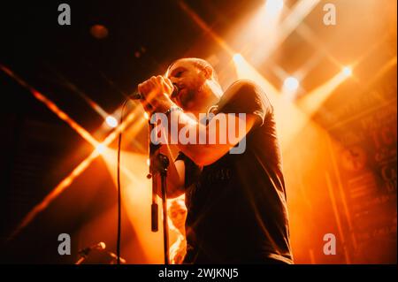 Copenhague, Danemark. 15 février 2024. Le groupe de mathcore américain The Callous Daoboys donne un concert live à Amager Bio à Copenhague. Ici, le chanteur Carson Pace est vu en direct sur scène. (Crédit photo : Gonzales photo/Alamy Live News Banque D'Images