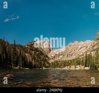 Dream Lake dans le parc national des montagnes Rocheuses dans le Colorado Banque D'Images