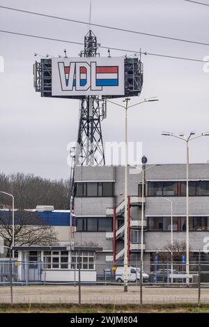 BORN - logo du constructeur automobile VDL Nedcar. La production d'un grand nombre de voitures particulières prendra fin à cet endroit. ANP MARCEL VAN HOORN pays-bas Out - belgique Out Banque D'Images