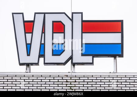 BORN - logo du constructeur automobile VDL Nedcar. La production d'un grand nombre de voitures particulières prendra fin à cet endroit. ANP MARCEL VAN HOORN pays-bas Out - belgique Out Banque D'Images