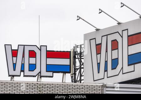 BORN - logo du constructeur automobile VDL Nedcar. La production d'un grand nombre de voitures particulières prendra fin à cet endroit. ANP MARCEL VAN HOORN pays-bas Out - belgique Out Banque D'Images