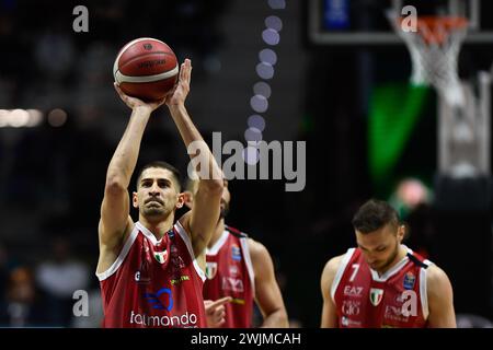 Diego Flaccadori (EA7 Emporio Armani Milan) joue pendant le match entre EA7 Emporio Armani Milano et Dolomiti Energia Trentino - Frecciarossa F. Banque D'Images