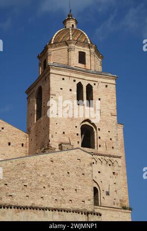 Extérieur de Madonna del Ponte, cathédrale de Lanciano, province de Chieti, Abruzzes, Italie Banque D'Images