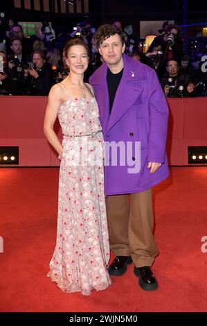 Hannah Herzsprung und Christian Friedel BEI der Festivaleröffnung und der Premiere des Kinofilms 'Small Things Like These / Kleine Dinge wie diese' auf der Berlinale 2024 / 74. Internationale Filmfestspiele Berlin im Berlinale Palast. Berlin, 15.02.2024 Banque D'Images