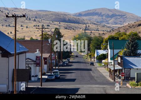 Rue principale à Fossil, Oregon. Banque D'Images