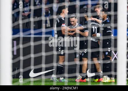 Tor, Treffer, drin, Jubel, Torjubel, Freude, Begeisterung, nach 0:1 Baris Atik 1.FC Magdeburg, 23 ans, Hertha BSC - 1. FC Magdeburg, 2. Bundesliga, Fussball, DFB, Spielzeit 2023/2024, 22. SPIELTAG, OLYMPIA - STADION BERLIN, DFB/DFL RÈGLEMENT INTERDIT TOUTE UTILISATION DE PHOTOGRAPHIES COMME SÉQUENCES D'IMAGES ET/OU QUASI-VIDÉO, 16.02. 2024, Foto : HMB Media/Uwe Koch *** but, hit, in, jubilation, célébration de but, joie, enthousiasme, après 0 1 Baris Atik 1 FC Magdeburg, 23 , Hertha BSC 1 FC Magdeburg, 2 Bundesliga, football, DFB, saison 2023 2024, 22 Journée, Olympia Stadion Berlin, DFB LES RÈGLEMENTS DFL INTERDISENT TOUT Banque D'Images