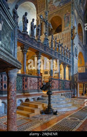 VENISE, ITALIE, 2 février 2024 : intérieur de la cathédrale patriarcale Basilique Saint-Marc communément appelée Basilique Saint-Marc (italien : Basilica di San M. Banque D'Images