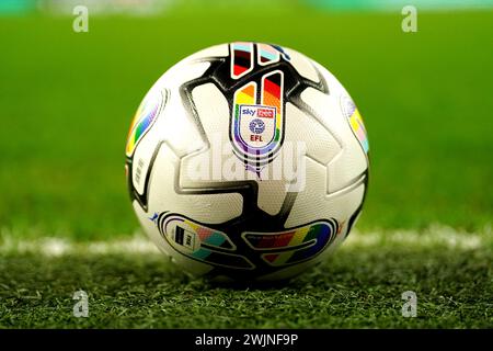 Vue générale du ballon officiel du jour de match, le Puma Orbita 1 EFL Football, devant le Sky Bet Championship match aux Hawthorns, West Bromwich. Date de la photo : vendredi 16 février 2024. Banque D'Images