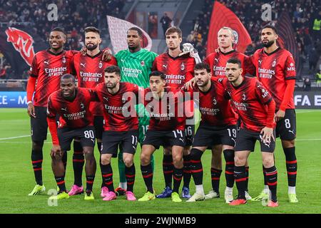 Milan, Italie. 15 février 2024. L'équipe de l'AC Milan s'alignera lors de l'UEFA Europa League 2023/24 Play-Off - match de football de 1ère manche entre l'AC Milan et le Rennes stade Rennais FC au stade San Siro. Scores finaux ; Milan 3 : 0 Rennes. (Photo de Fabrizio Carabelli/SOPA images/Sipa USA) crédit : Sipa USA/Alamy Live News Banque D'Images