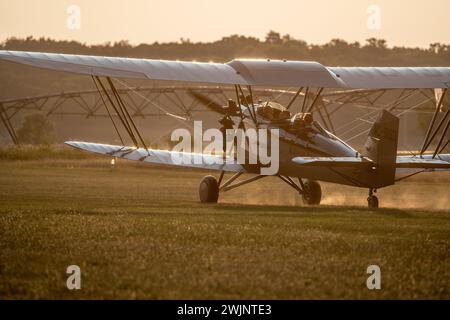 Nouvelle norme d-25 chez Brodhead Pietenpol Fly In Banque D'Images