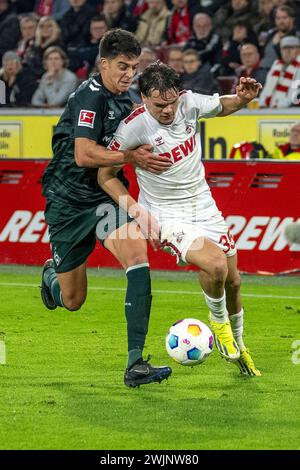 1. FC Koeln v. SV Werder Brême, Fussball, 1. Bundesliga, 22 ans. Spieltag, saison 2023/2024, 16.02.2024 Zweikampf zwischen Julian Malatini SV Werder Brême, 22 und Max Finkgraefe 1. FC Koeln, 35. Fussball : 1. Bundesliga, saison 2023/2024, 22. Spieltag, 1. FC Koeln - SV Werder Brême AM 16.02.2024 im RheinEnergieStadion in Koeln. Wichtiger Hinweis : Gemaess den Vorgaben der DFL Deutsche Fussball Liga bzw. Des DFB Deutscher Fussball-Bund ist es untersagt, in dem Stadion und/oder vom Spiel angefertigte Fotoaufnahmen in Form von Sequenzbildern und/oder videoaehnlichen Fotostrecken zu verwerten bzw. v Banque D'Images