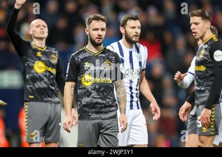 West Bromwich, Royaume-Uni. 16 février 2024. Adam Armstrong de Southampton lors de l'EFL Sky Bet Championship match entre West Bromwich Albion et Southampton aux Hawthorns, West Bromwich, Angleterre le 16 février 2024. Photo de Stuart Leggett. Utilisation éditoriale uniquement, licence requise pour une utilisation commerciale. Aucune utilisation dans les Paris, les jeux ou les publications d'un club/ligue/joueur. Crédit : UK Sports pics Ltd/Alamy Live News Banque D'Images