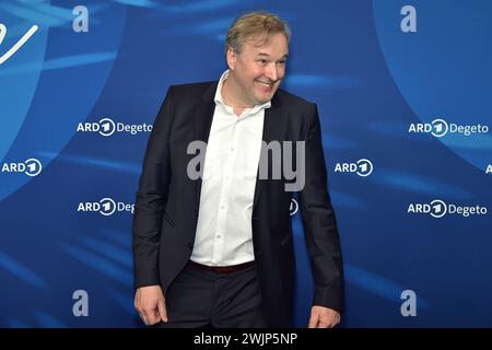 ARD BLUE HOUR EINE MILLION MINUTEN Stephan Grossmann Ankunft zur ARD BLUE HOUR anlässlich der 74. Berlinale im Hotel Telegraphenamt à Berlin, AM 16.02.2024 *** ARD BLUE HOUR EINE MILLION MINUTEN Stephan Grossmann arrivée à l'ARD BLUE HOUR à l'occasion de la 74ème Berlinale à l'Hôtel Telegraphenamt à Berlin, le 16 02 2024 Photopress Mueller Banque D'Images