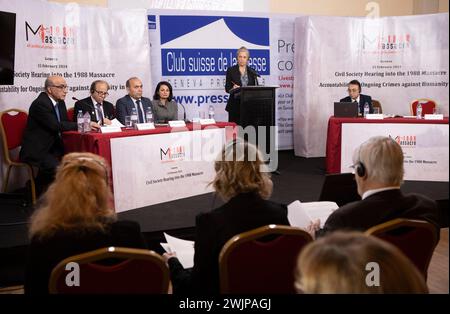 Genève, Suisse. 15 février 2024. Javaid Rehman, rapporteur spécial des Nations Unies sur la situation des droits de l'homme en Iran, prend la parole lors d'une audition de la société civile sur le massacre de prisonniers politiques en Iran en 1988. Une audition de la société civile sur le massacre de prisonniers politiques de 1988, organisée par Justice pour les victimes du massacre de 1988 en Iran (JVMI), a eu lieu au Club de la presse de Genève. (Photo de Siavosh Hosseini/SOPA images/Sipa USA) crédit : Sipa USA/Alamy Live News Banque D'Images