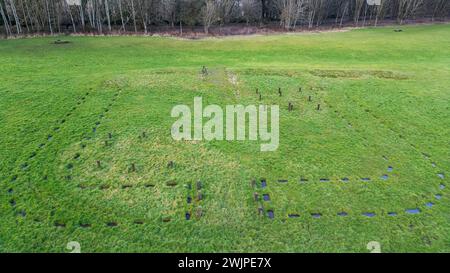 Vue aérienne par drone du fortlet romain de Kinneil, Kennel Estate, Bo'Nness, Écosse. Banque D'Images