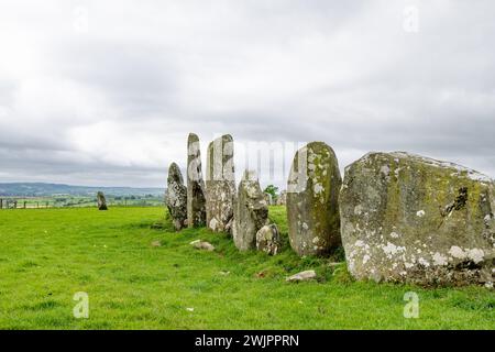 Cercle de pierre de Beltany, un site rituel impressionnant de l'âge du bronze situé au sud de la ville de Raphoe, comté de Donegal, Irlande. Datant de circa 2100-700 av. J.-C. Banque D'Images