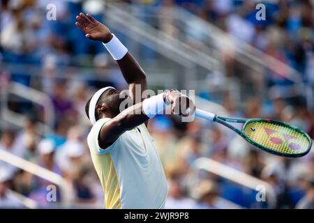 DELRAY BEACH, FL - 16 FÉVRIER : Frances Tiafoe des États-Unis en action pendant le huitième jour de l'Open de Delray Beach au Delray Beach Tennis Center le 16 février 2024. (Photo de Mauricio Paiz) crédit : Mauricio Paiz/Alamy Live News Banque D'Images