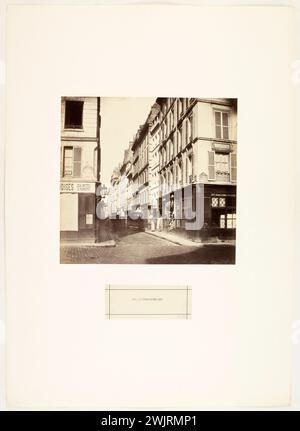 Rue Saint-Dominique. Paris (7e arr.), entre 1865 et 1868. Photographie de Charles Marville (1813-1879). Paris, musée Carnavalet. 146120-23, rue angle, commerce, façade immeuble, magasin, quartier Saint-Thomas-d'Aquin, rue Saint-Dominique, Attlee car, XIXIXIEM XIX XIX 19ème 19ème 19ème siècle Banque D'Images