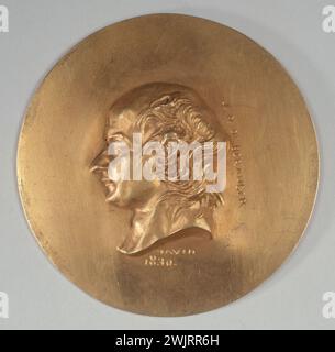 Pierre-Jean David d'Angers (1788-1856) Jean de Béranger (1780-1857), poète et compositeur français. Paris, musée Carnavalet. 33479-1 chansonnier, médaillon, pote, profil, Portrait Banque D'Images