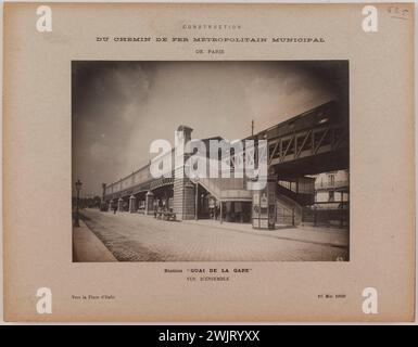 Anonyme. Construction / Métropole / chemin de fer municipal de Paris. / Station 'Quai de la Gare' / vue d'ensemble. 'Vue de la gare' Quai de la Gare ', arrondissement, Paris'. Tirage au bromure de gélatine d'argent. en 1909-05-10-1909-05-10. Paris, musée Carnavalet. 123828-31 Banque D'Images