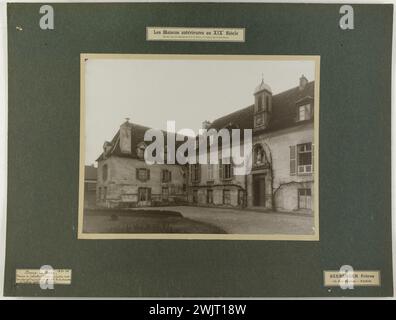 Maisons antérieures au XIXe siècle situées dans le département de la Seine en dehors des fortifications. Vue de la façade de la maison de Gabrielle d'Estrées, Bourg-la-Reine, 28 février 1907. Photographie de Séeberger Frères. Tirage au bromure de gélatine d'argent. Paris, musée Carnavalet. 123883-31 Banque D'Images