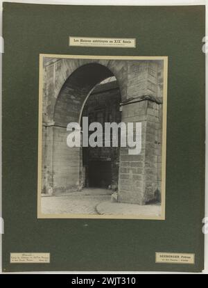 Maisons antérieures au XIXe siècle situées dans le département de la Seine en dehors des fortifications. Vue de l'entrée du château de Mme de Provigny, Arcueil. Mars 1907. Photographie de Séeberger Frères. Tirage au bromure de gélatine d'argent. Paris, musée Carnavalet. 123886-4 Banque D'Images