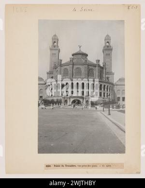 Blancard, Hippolyte (1843 - D.1924), le Palais du Trocadéro vu des quais, 16ème arrondissement, Paris (titre factice), 1890. Tirage platine. Musée Carnavalet, histoire de Paris. Banque D'Images