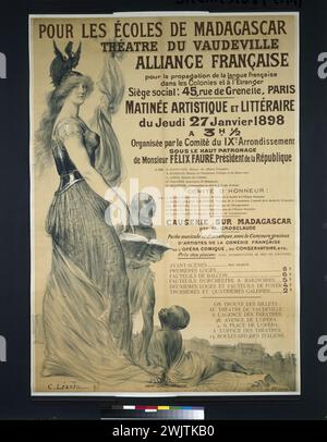 Charles Lucien Léandre (1862-1934) 'Pour les écoles de Madagascar : Théâtre du Vaudeville, Alliance française'. Affiche. Paris, musée Carnavalet. 33786-1 allégorie, affiche, colonialisme, colonialiste, colonie, école, enfant, France, théâtre, vaudeville Banque D'Images