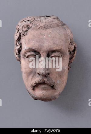 Jean-Pierre Dantan (1800-1869), dit Dantan le jeune. Masque du peintre et conservateur du musée du Havre, Adolphe-Hippolyte Couvelet dit Couveley (1802-1867). Terre cuite et plâtre. Paris, musée Carnavalet. Conservateur, masque, havre de musée, peintre, plâtre, terre cuite Banque D'Images