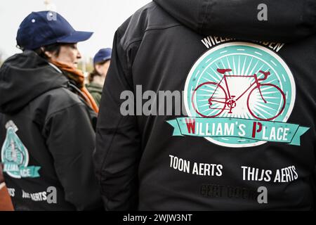 Sint Niklaas, Belgique. 17 février 2024. Illustration photo montre le logo belge Toon Aerts son club de supporters avant la course d'élite masculine de l'épreuve cycliste 'Waaslandcross' cyclocross, course 7/7 dans la compétition 'exact Cross', samedi 17 février 2024 à Sint-Niklaas. BELGA PHOTO TOM GOYVAERTS crédit : Belga News Agency/Alamy Live News Banque D'Images