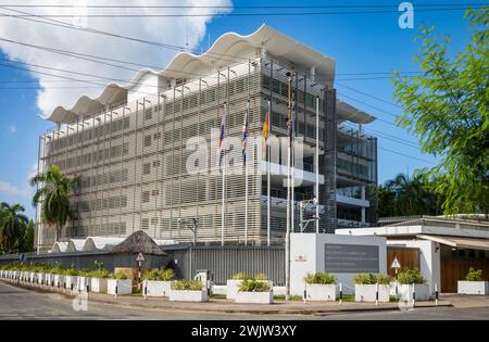 Maison Umoja à Dar es Salaam, Tanzanie qui abrite la délégation de l'UE, l'ambassade d'Allemagne, le haut-commissariat britannique et l'ambassade des pays-Bas Banque D'Images