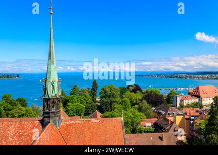 Vue sur le lac de Constance (Bodensee) et la vieille ville de Constance (également connue sous le nom de Constance) depuis le clocher de la cathédrale de Constance, Bade-Wuerttemberg, Banque D'Images