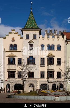 Rathaus I-Brixen, 02.02.2024 : Rathaus / Municipio am Domplatz Brixen Domplatz Südtirol Italien *** Town Hall I Brixen, 02 02 2024 Town Hall Municipio am Domplatz Brixen Domplatz Tyrol du Sud Italie Banque D'Images