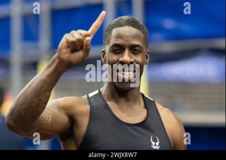 Birmingham, Royaume-Uni. 17 février 2024. Dwain Chambers fait la demi-finale du 60 mètres masculin à l’âge de 45 ans aux Championnats britanniques d’athlétisme en salle Microplus 2024 Day One à l’Utilita Arena Birmingham, crédit : Nigel Bramley/Alamy Live News Banque D'Images