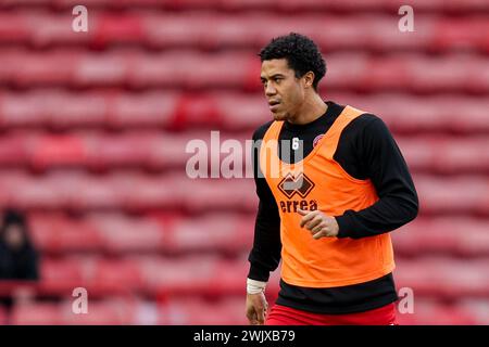 Walsall, Royaume-Uni. 17 février 2024. Priestley Farquharson de Walsall a photographié l'échauffement avant le match EFL Sky Bet League 2 entre Walsall et Mansfield Town au stade Poundland Bescot, Walsall, Angleterre, le 17 février 2024. Photo de Stuart Leggett. Utilisation éditoriale uniquement, licence requise pour une utilisation commerciale. Aucune utilisation dans les Paris, les jeux ou les publications d'un club/ligue/joueur. Crédit : UK Sports pics Ltd/Alamy Live News Banque D'Images