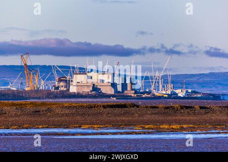 La construction de la nouvelle centrale nucléaire de Hinkley point C avec les anciennes Hinkley point A et B. Banque D'Images