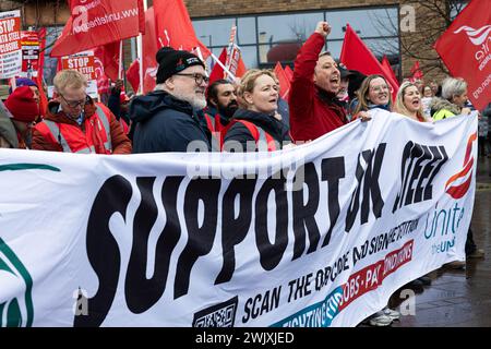 Port Talbot, pays de Galles, Royaume-Uni. 17 février 2024. Sharon Graham et Unite membres à la marche. Crédit : Sean Pursey/Alamy Live News Banque D'Images